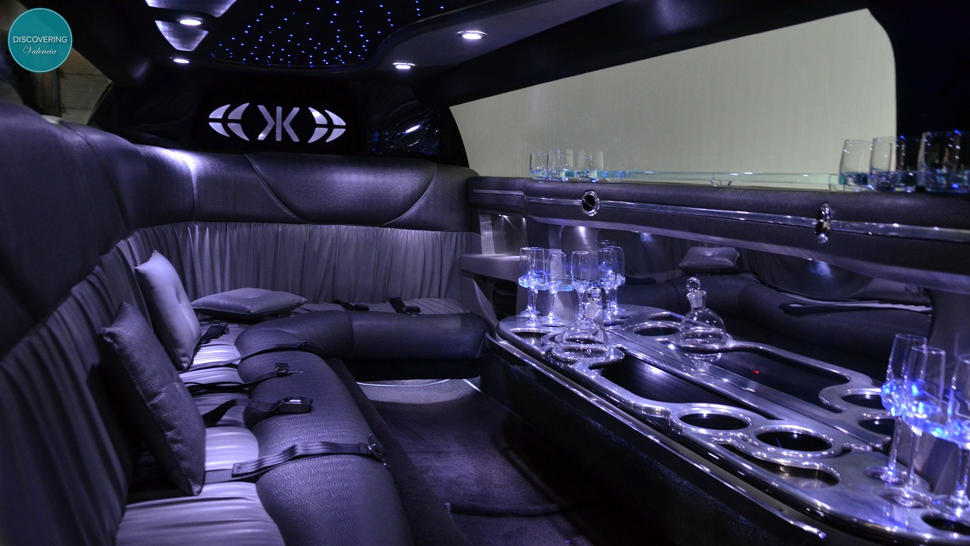 LIMOUSINES FOR THE TOURS AND EVENTS - Discovering Valencia